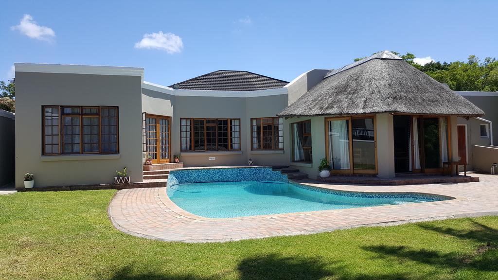 Lenore Guest House Port Elizabeth Exterior foto